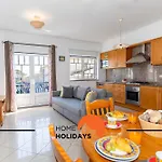 #316 New Town Nightlife Nearby *